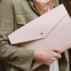 Glass Ladder & CO. Megan Womens Office Work Portfolio Clutch Pink